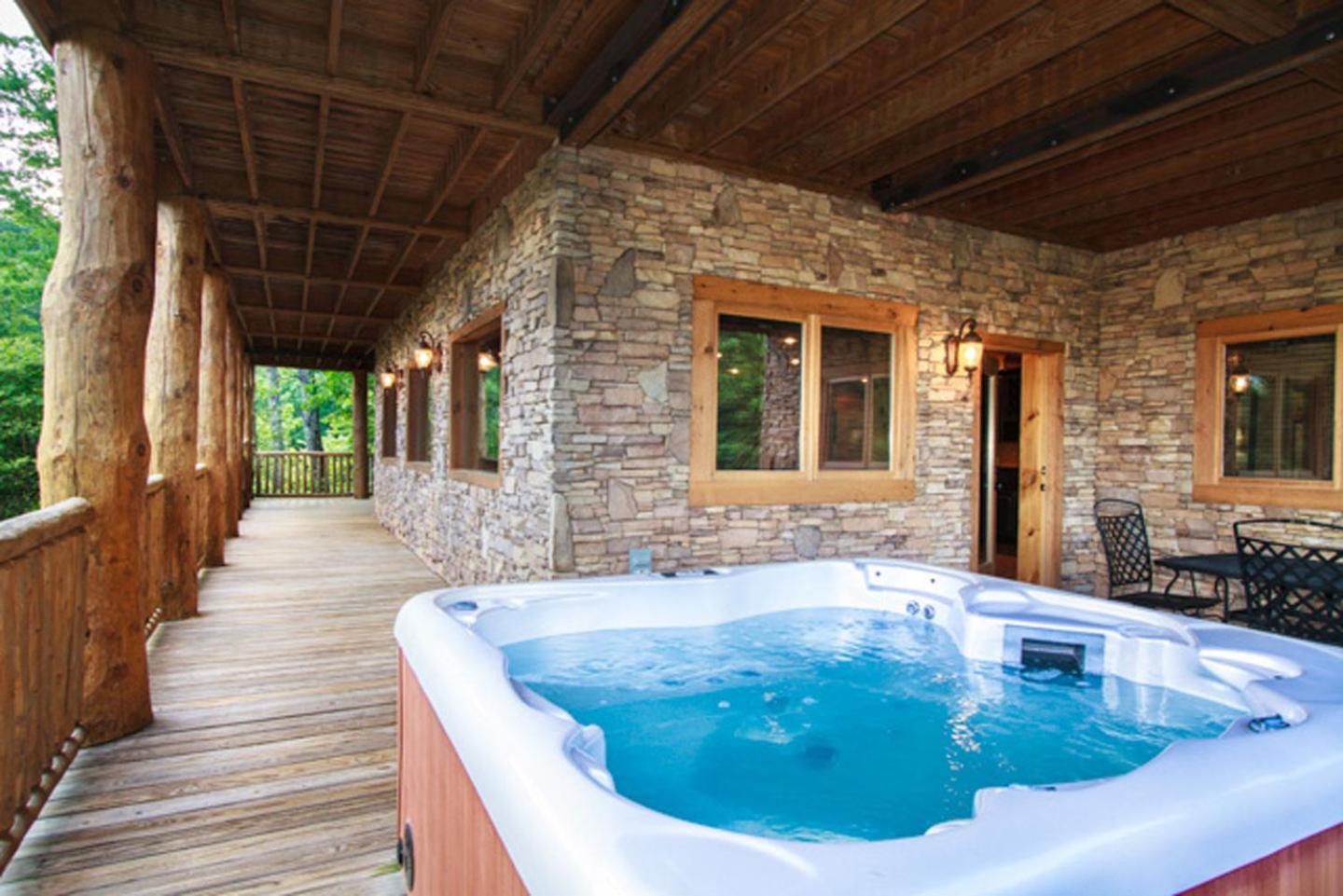 Big Bear Ridge Lodge - Breathtaking Mountain Views And Private Forest Scenes In Amazing Large Log Cabin Gatlinburg Buitenkant foto