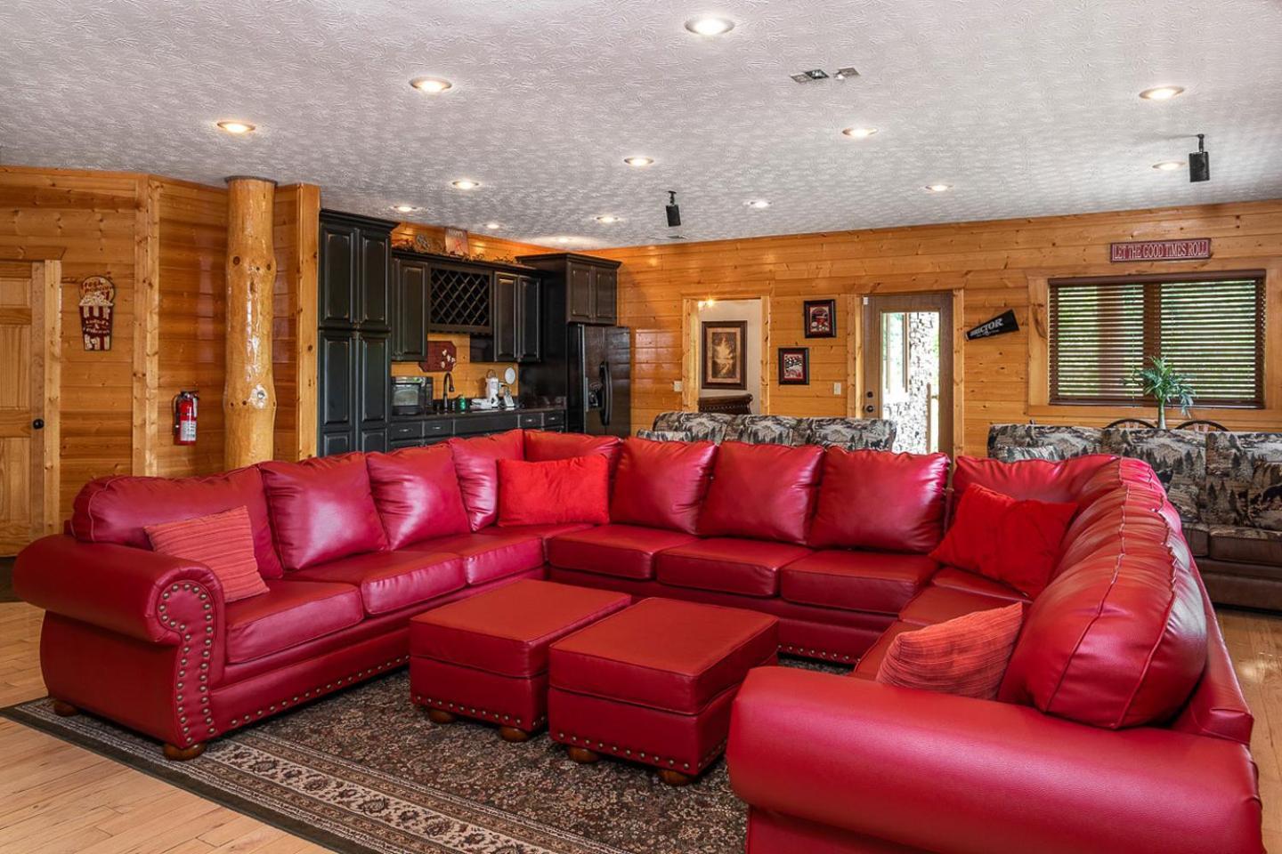 Big Bear Ridge Lodge - Breathtaking Mountain Views And Private Forest Scenes In Amazing Large Log Cabin Gatlinburg Buitenkant foto